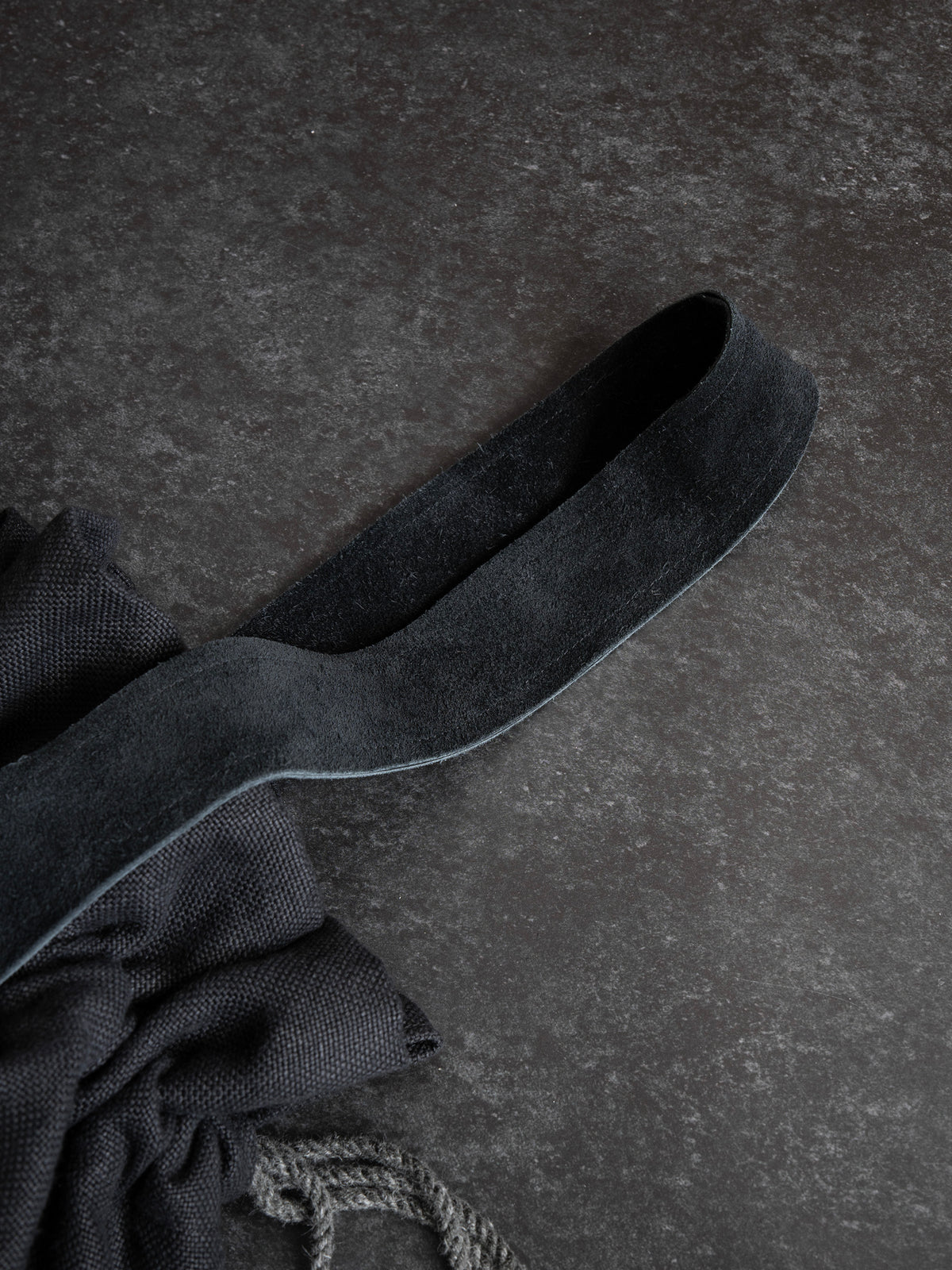 PALM_black TR007