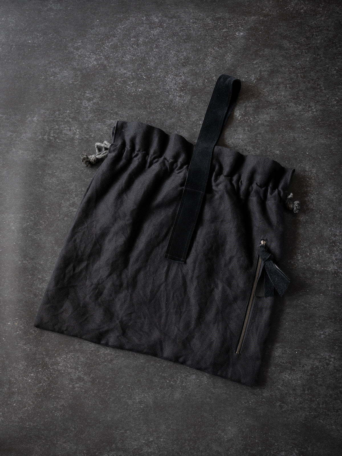 PALM_black TR007