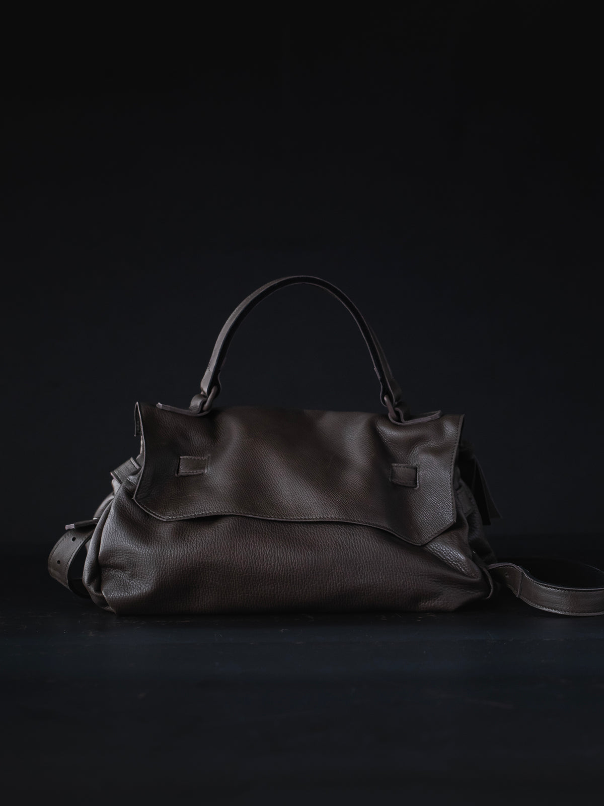 REAR FLAT medium_nude_darkbrown TR013