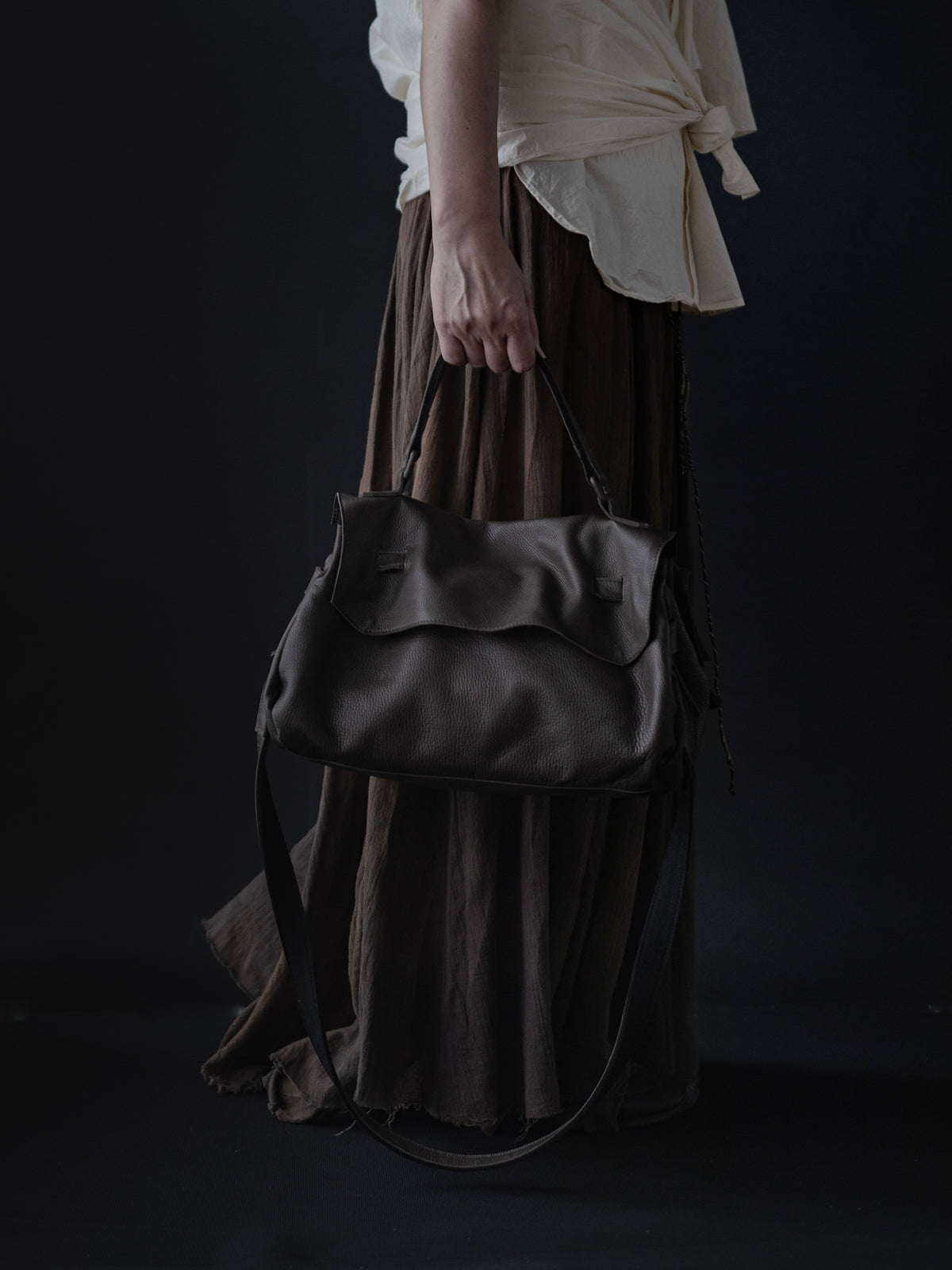 REAR FLAT medium_nude_darkbrown TR013