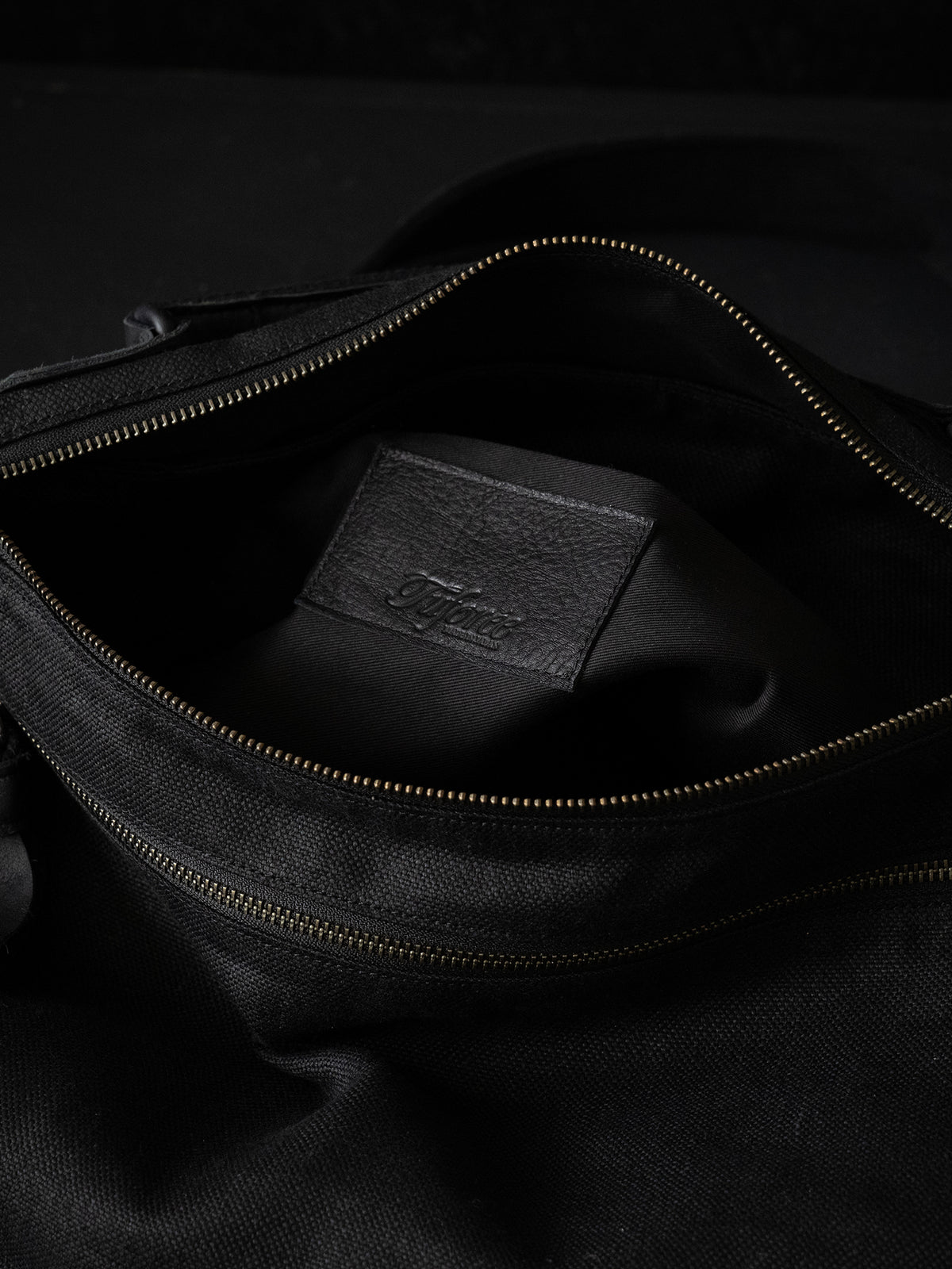 REAR FLAT large_linen_black TR049